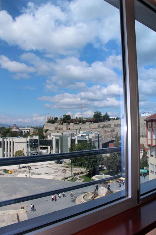 Stone Bridge Hotel Skopje Quarto foto