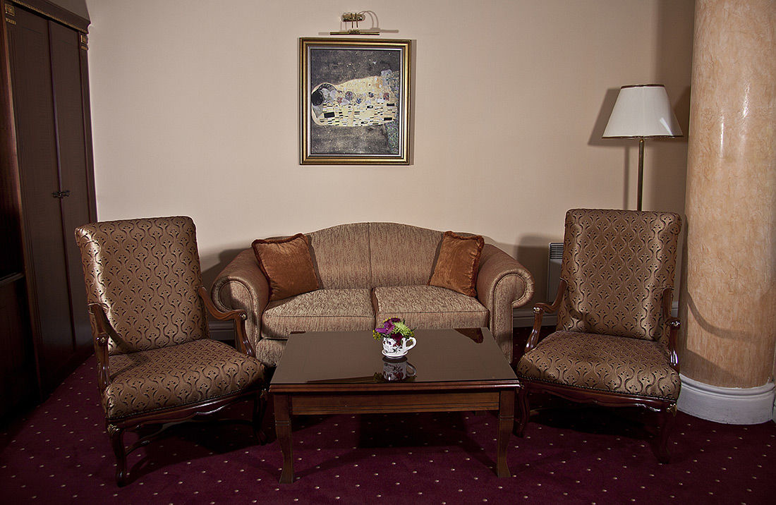 Stone Bridge Hotel Skopje Quarto foto
